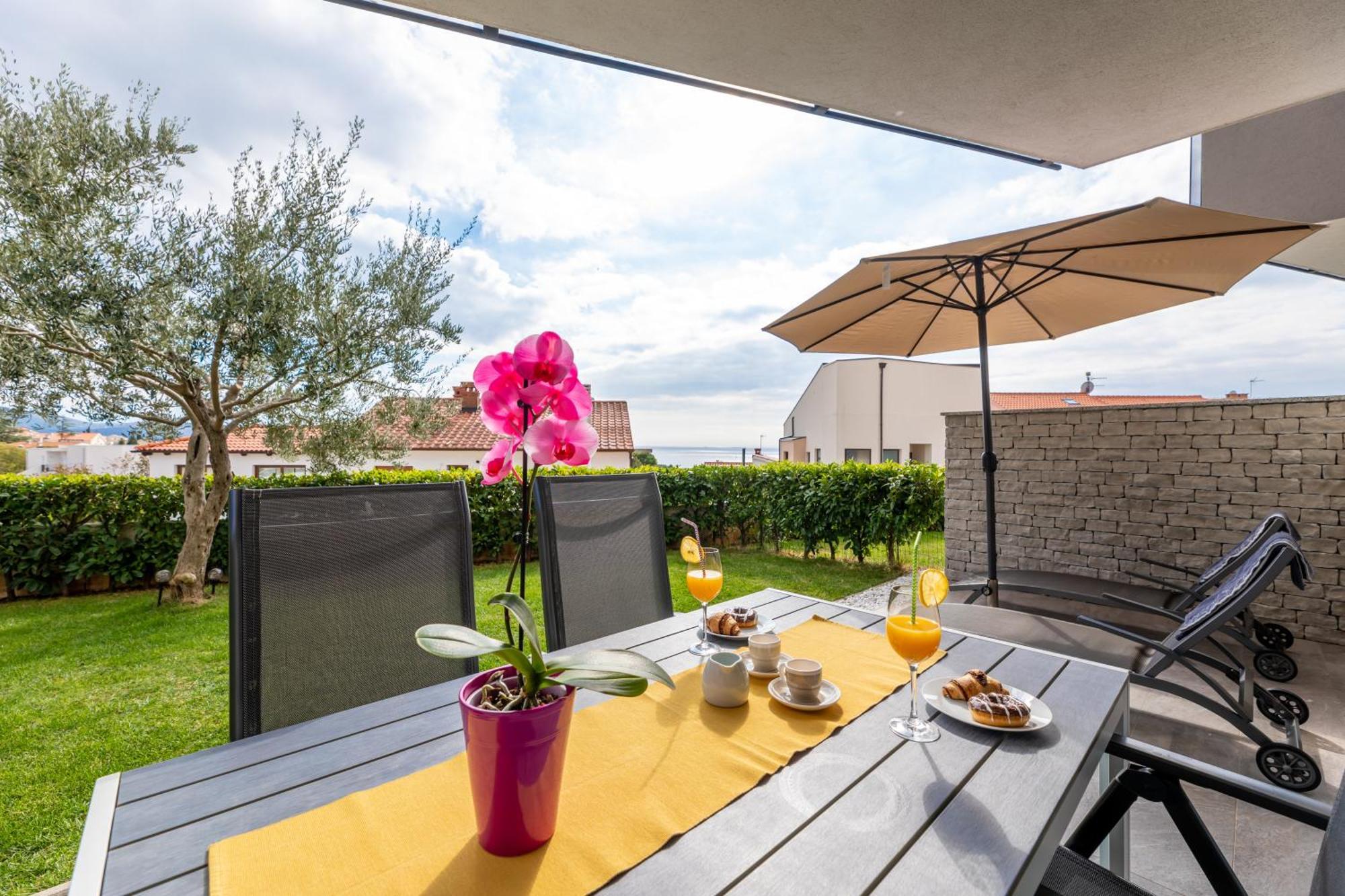 Apartment Elegance Крк Екстер'єр фото