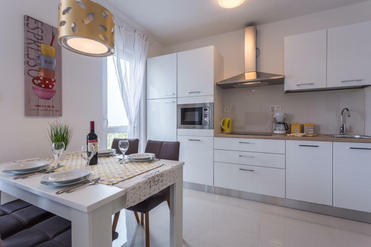Apartment Elegance Крк Екстер'єр фото